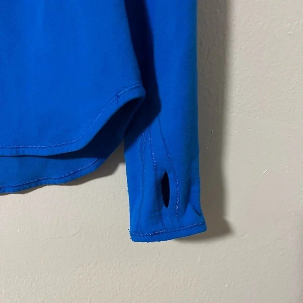 Retired Lululemon Runder Under Long Sleeve in Beaming Blue Size 6 Thumb Ruffles